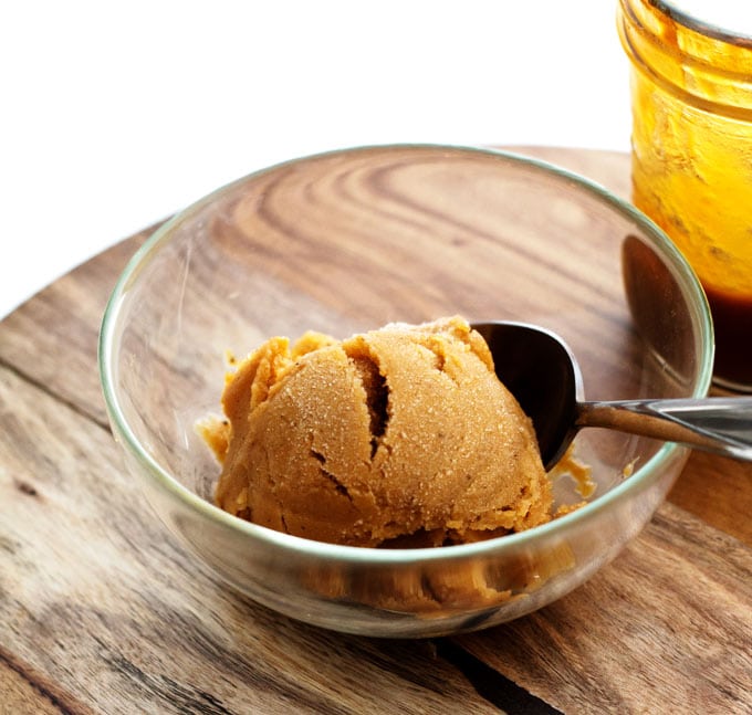 Maple Pumpkin Ice Cream (well more like nice cream): delicious, easy to make without the guilt.